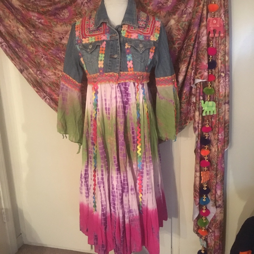 CLOSET CLEAR OUT!! Everything on sale